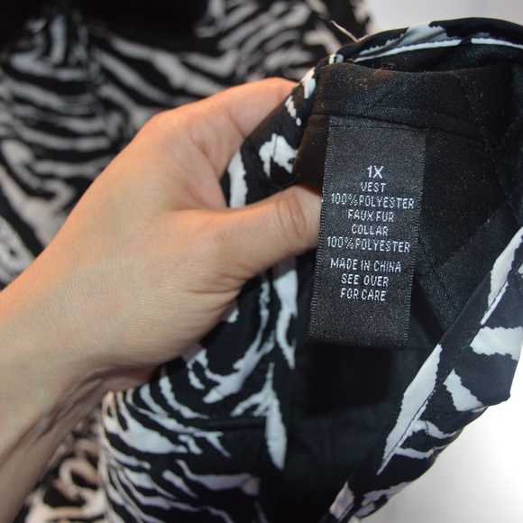 I.N. Studio Zebra Puffer Vest w/ Removable Fur - Picture 8 of 8